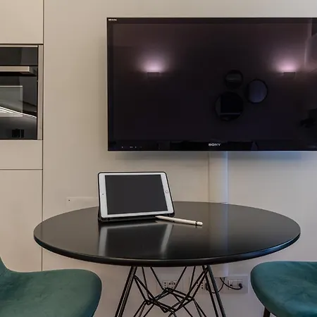 Beplace Garibaldi Suites Milan Exterior photo
