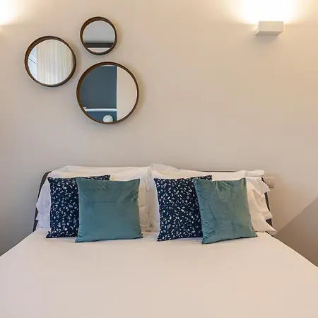 Beplace Garibaldi Suites Milan Exterior photo