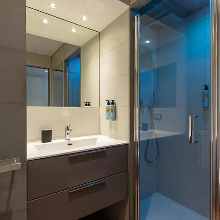 Beplace Garibaldi Suites Milan Exterior photo