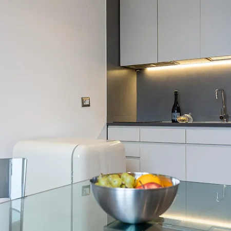 Beplace Garibaldi Suites Milan Exterior photo