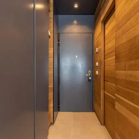 Beplace Garibaldi Suites Milan Exterior photo